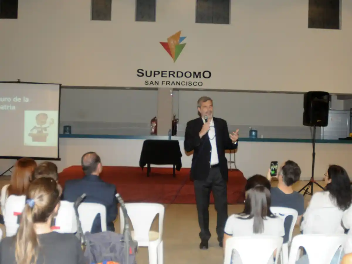 Orchanski: “Tercerizamos la crianza de nuestramos hijos”     