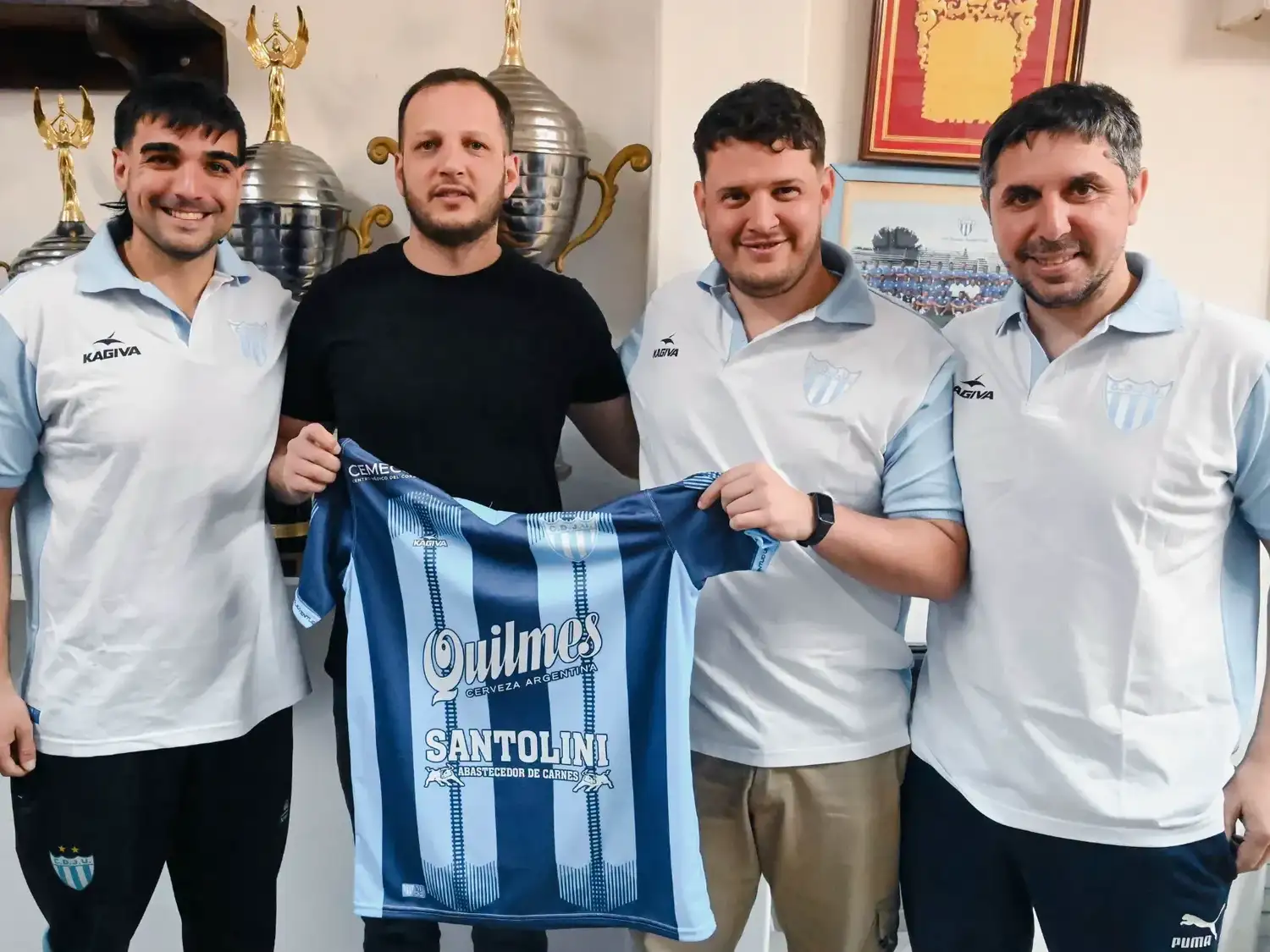 Juventud Unida oficializó a su cuerpo técnico para el Torneo Federal Regional Amateur