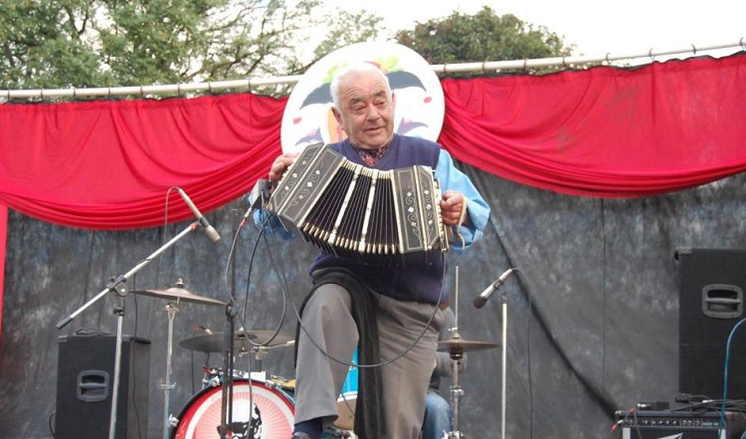 "Cacho" Lapenta, un maestro del tango y la lucha