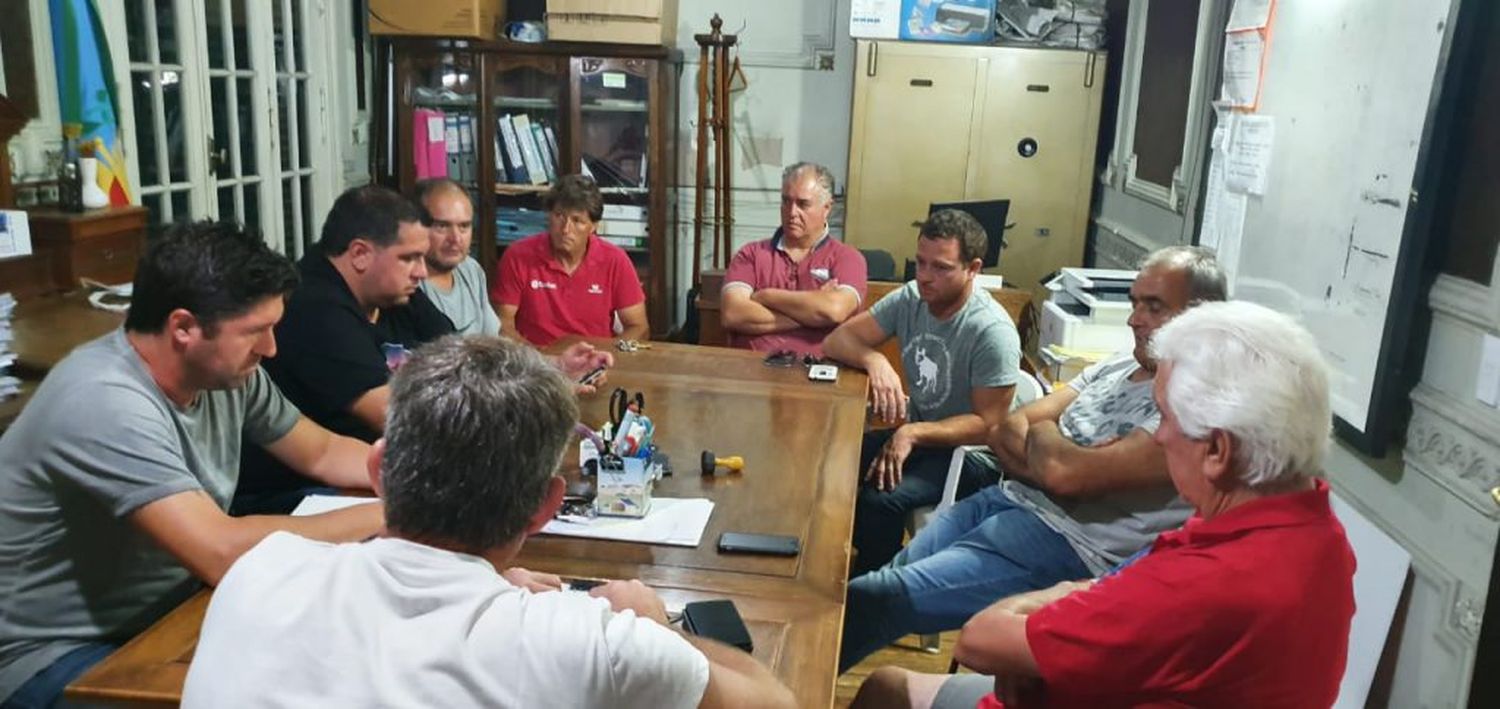 Hubo un acercamiento entre las  partes y podría solucionarse el conflicto del transporte