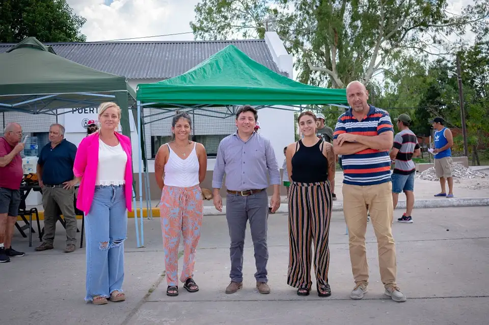 Jornada de trámites en Puerto Ruiz