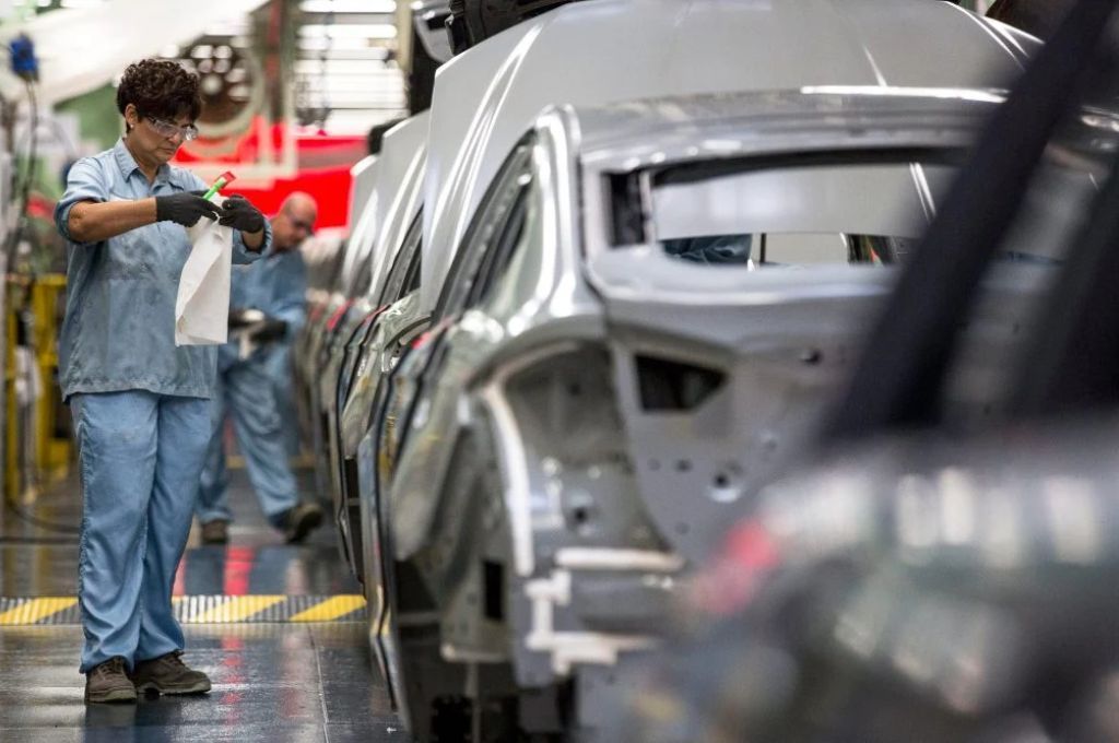 Creció 0,7% anual la actividad industrial en marzo, el mejor primer trimestre en 5 años