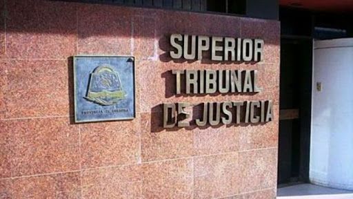 Abogados designados por sorteo se niegan 
a aceptar la Defensa Oficial y serán multados