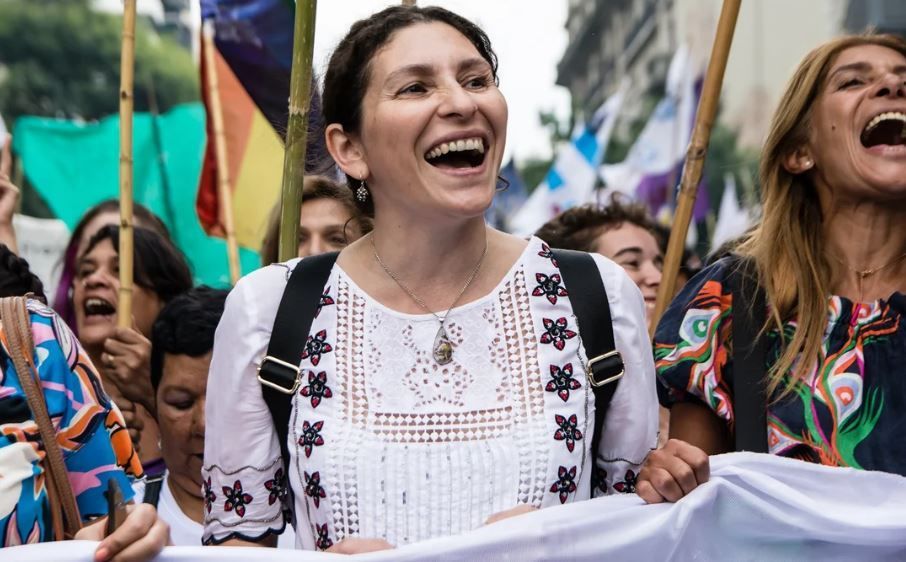 Diputados trata mañana la decisión del Gobierno de impedir tratamiento de hormonización a menores de edad