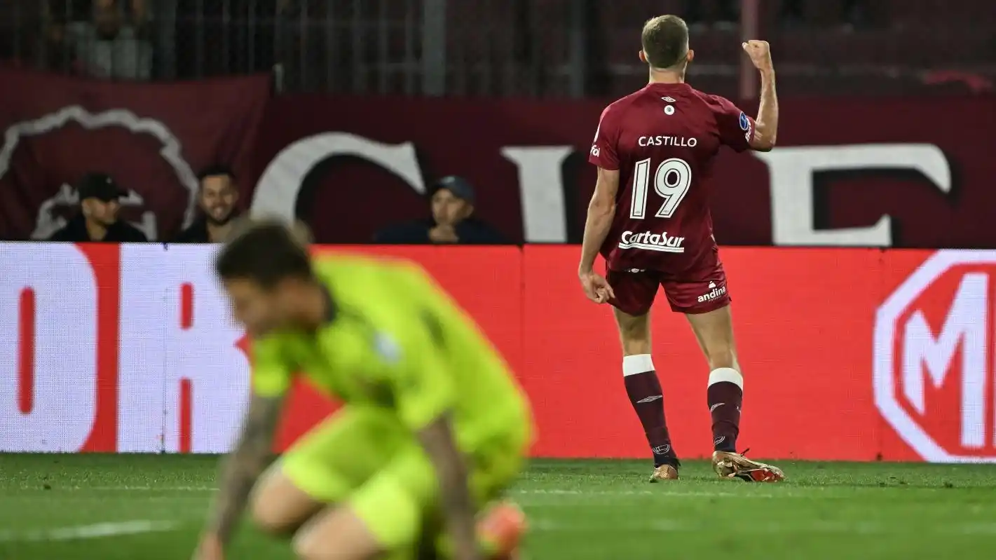 Lanús mostró su chapa copera en la Sudamericana, y clasificó a la final