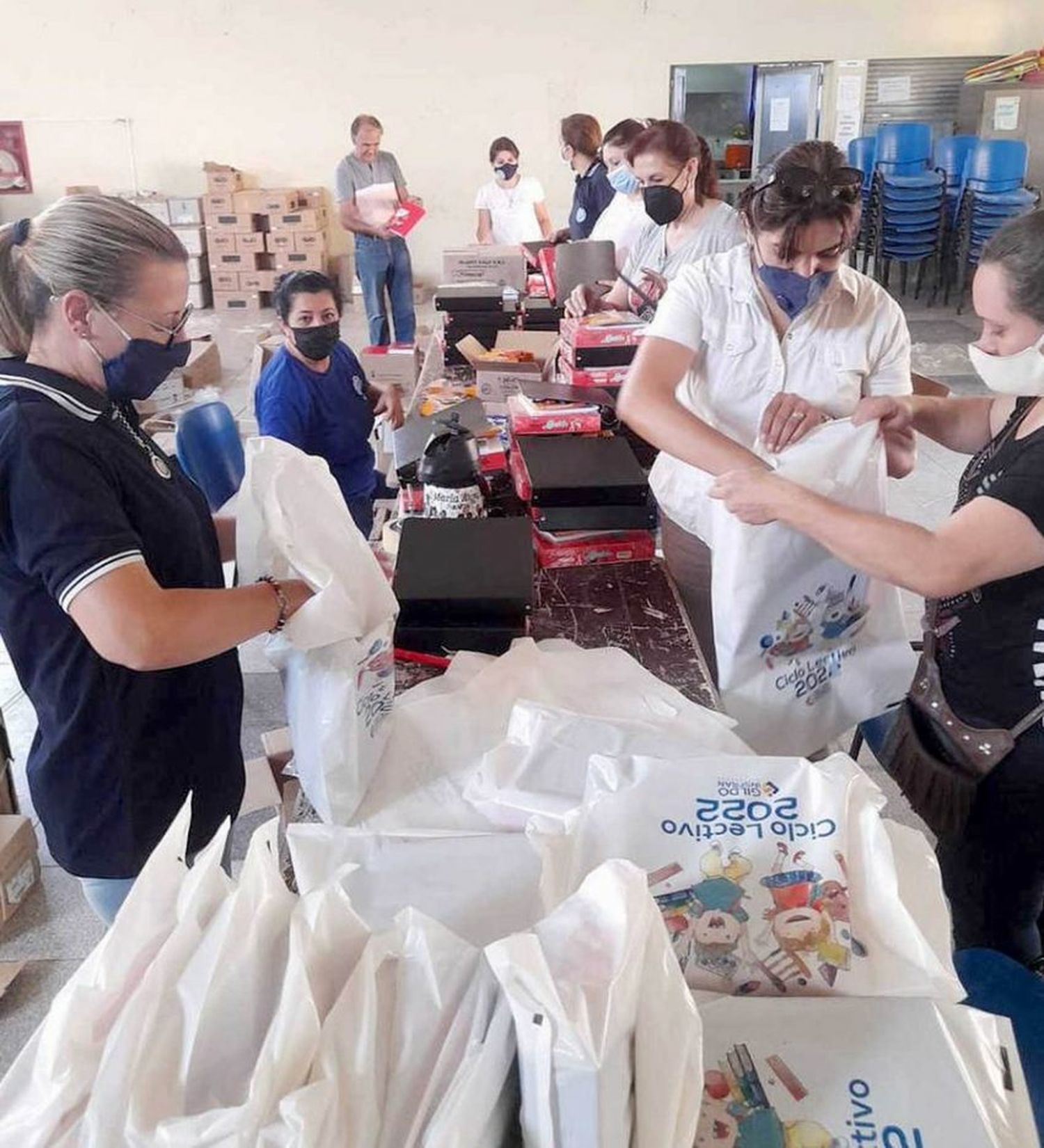 Llegaron los kits escolares que provee el gobierno provincial a Clorinda