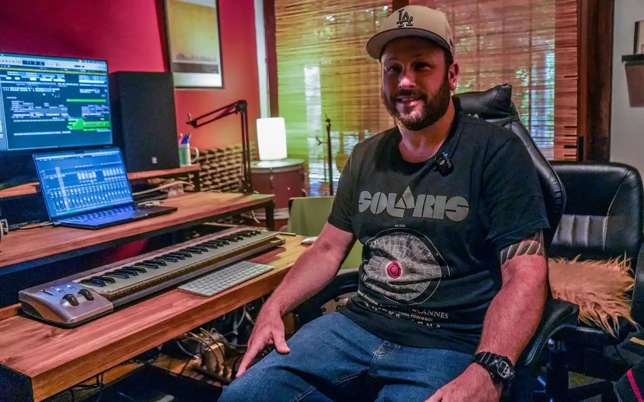 Proceso. Desde su home studio en Necochea, CaliMax dio forma a The Well, su primer disco solista