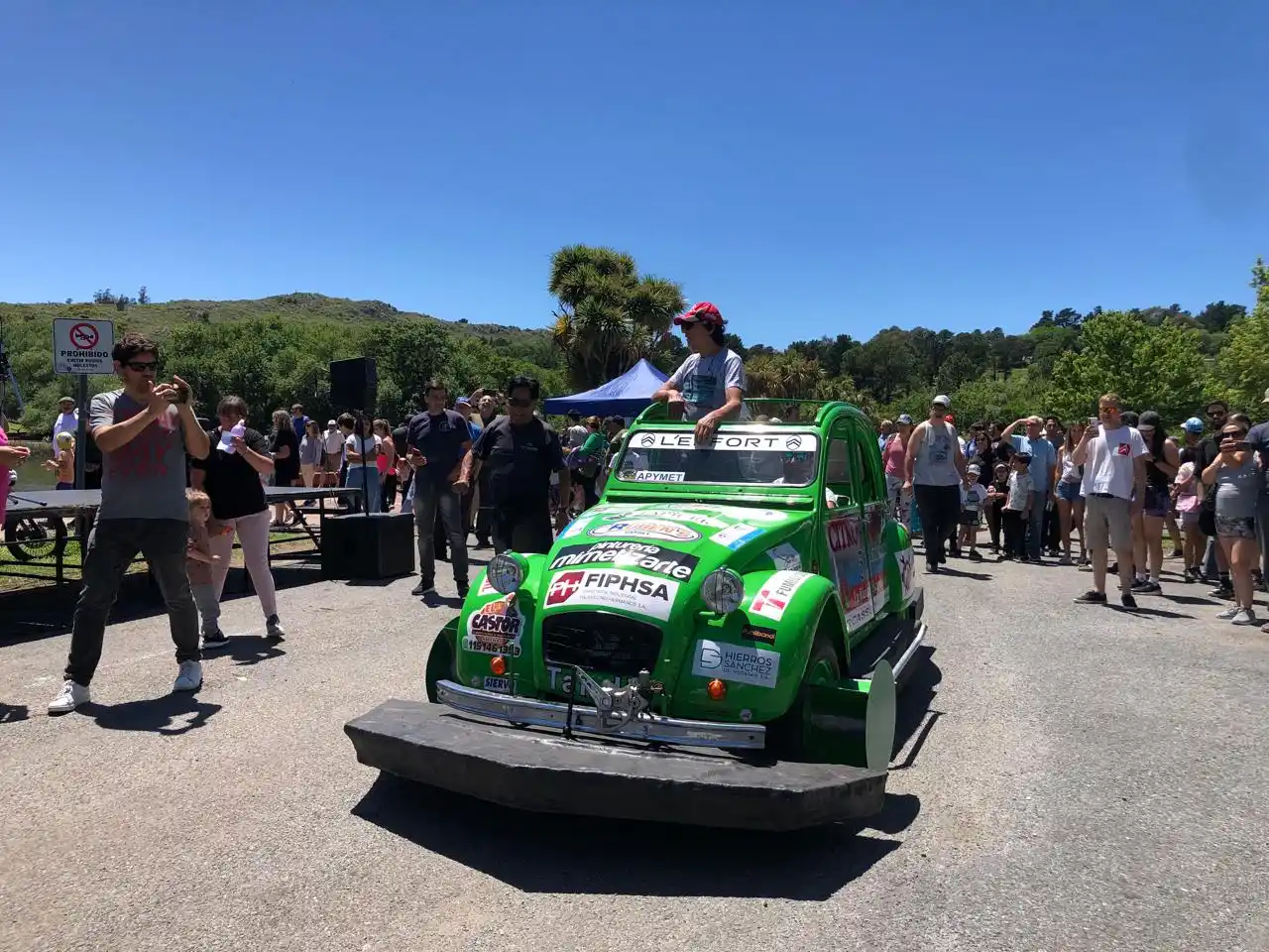 ranita citroen auto agua dique lago 30-11-24 (16) - 9