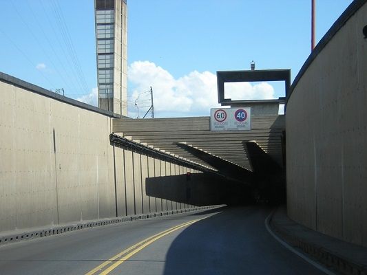 Quieren que el Túnel Subfluvial funcione con energía solar