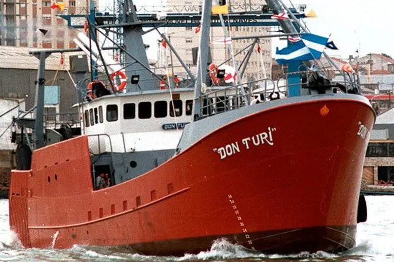 Continúa el operativo de Prefectura para encontrar al marinero desaparecido en Quequén