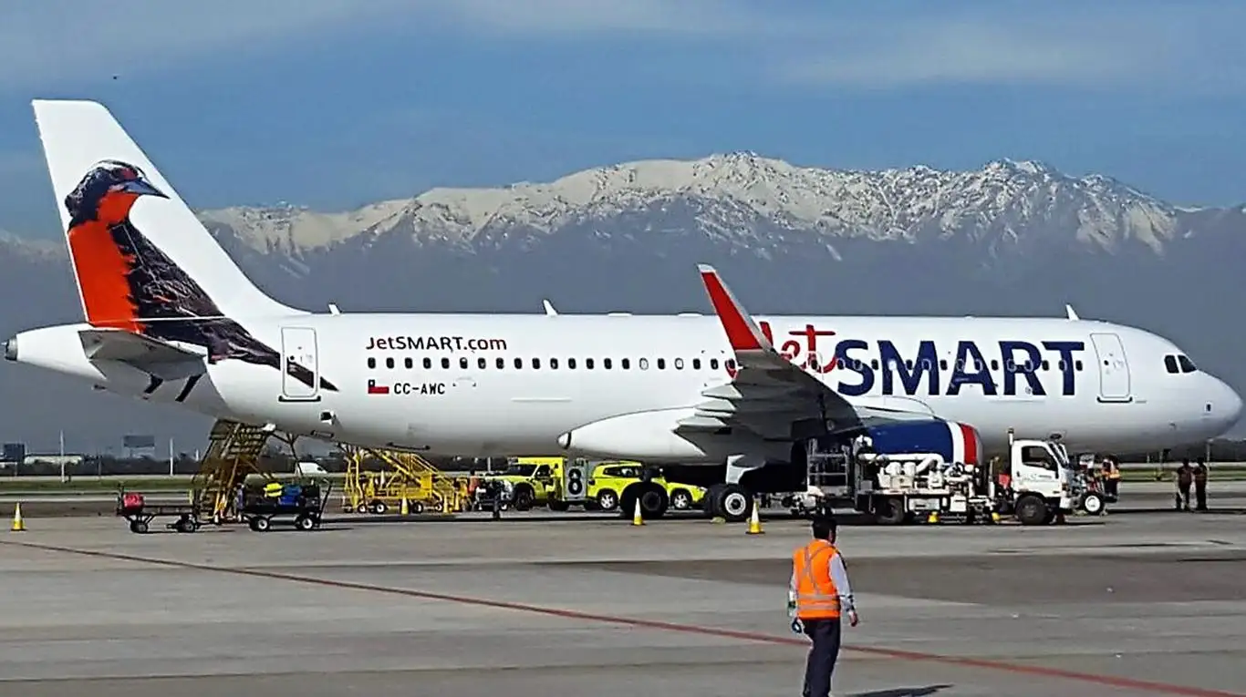 Llega al país una aerolínea low cost que conectará la Argentina con Chile