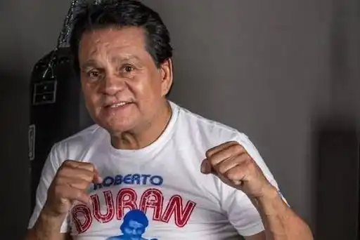 Roberto ‘Manos de Piedra’ Durán,   hospitalizado por COVID-19