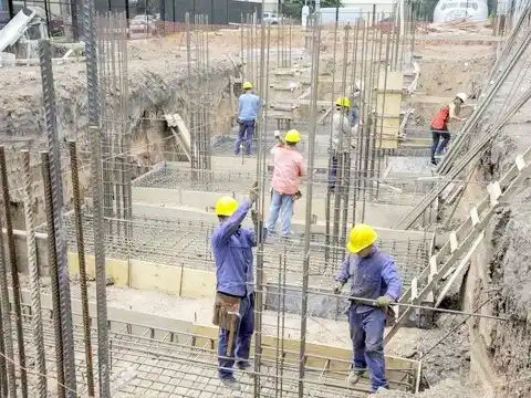 Mientras el Gobierno trata de acelerar la reforma laboral, el empleo no crece