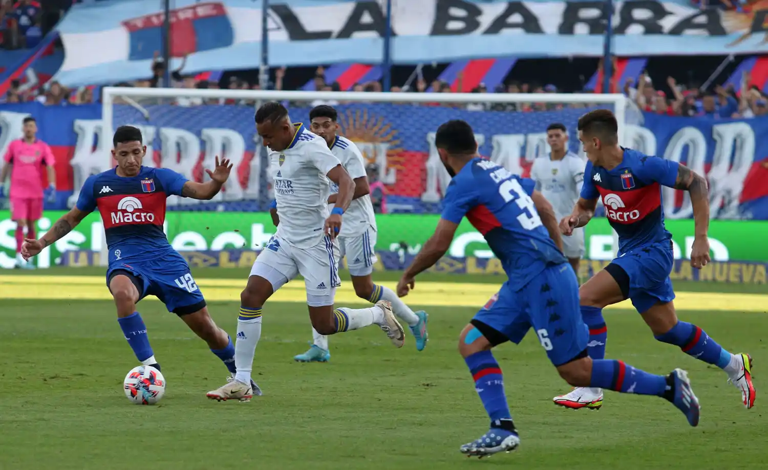 Boca se impuso ante un Tigre que cumplió el objetivo