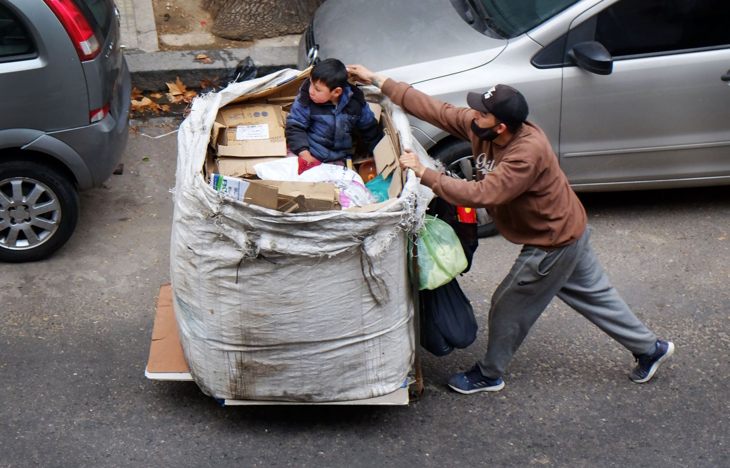La pobreza afectó al 40,6 por ciento de la población durante el primer semestre