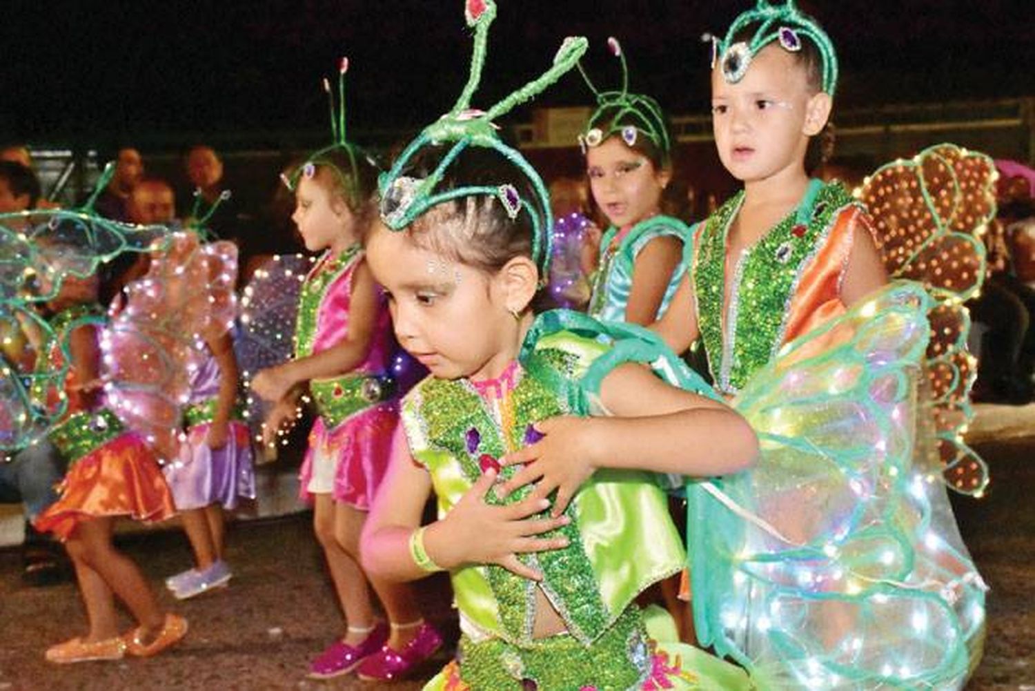 Los Pequeños Duendes llegan al Corsódromo municipal