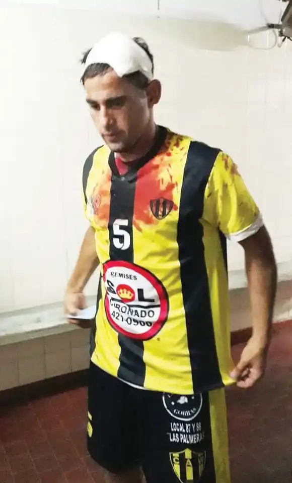 Graves incidentes tras el empate  entre Wanderer�"s y 9 de Julio