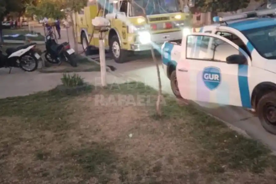 Gur y Bomberos en el lugar