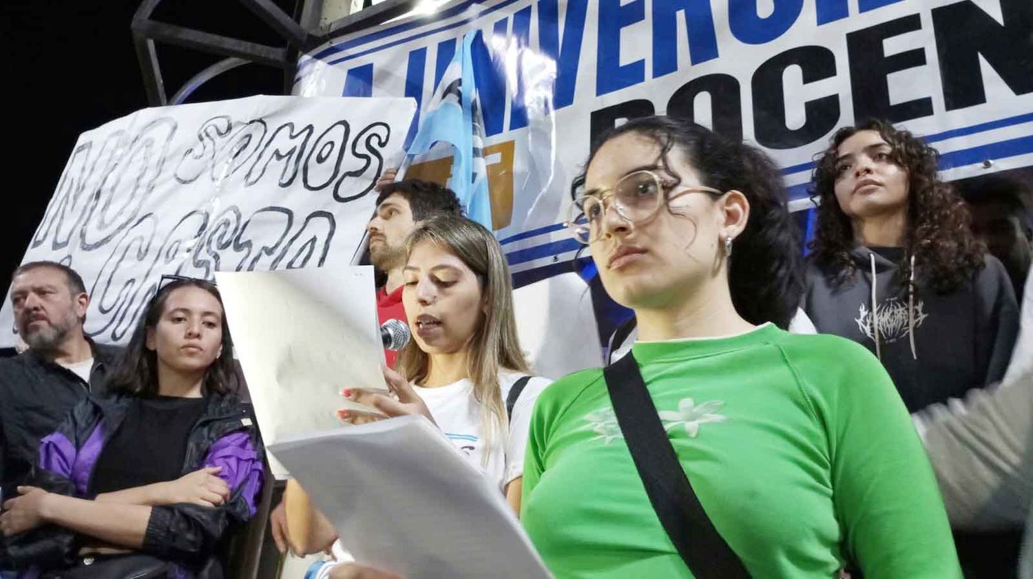 Multitudinaria marcha en defensa de la educación pública en Concordia