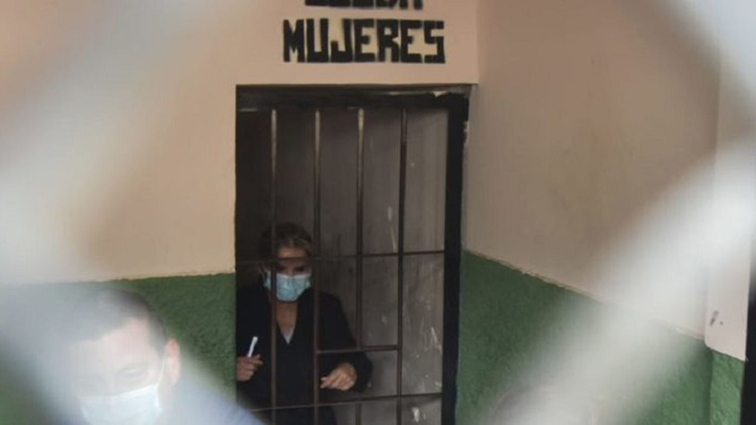 «Si me matan, pido por la seguridad de mis hijos»:  Jeanine Áñez denuncia abusos desde la cárcel +(Carta)