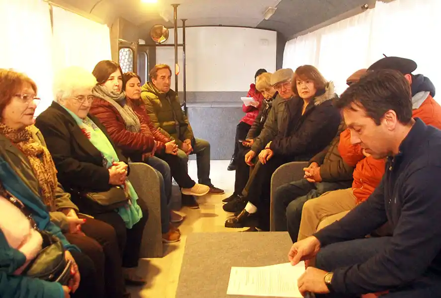 El Intendente anunció un plan de bacheo para el barrio Obrero