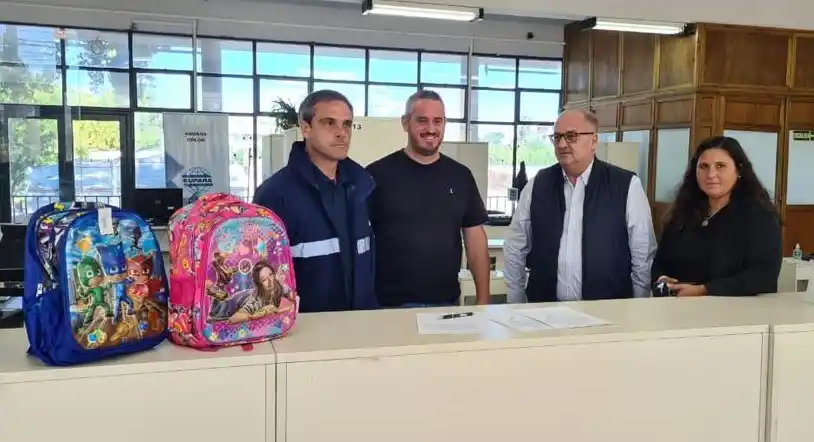 Aduana donó artículos escolares valuados en más de 2 millones de pesos