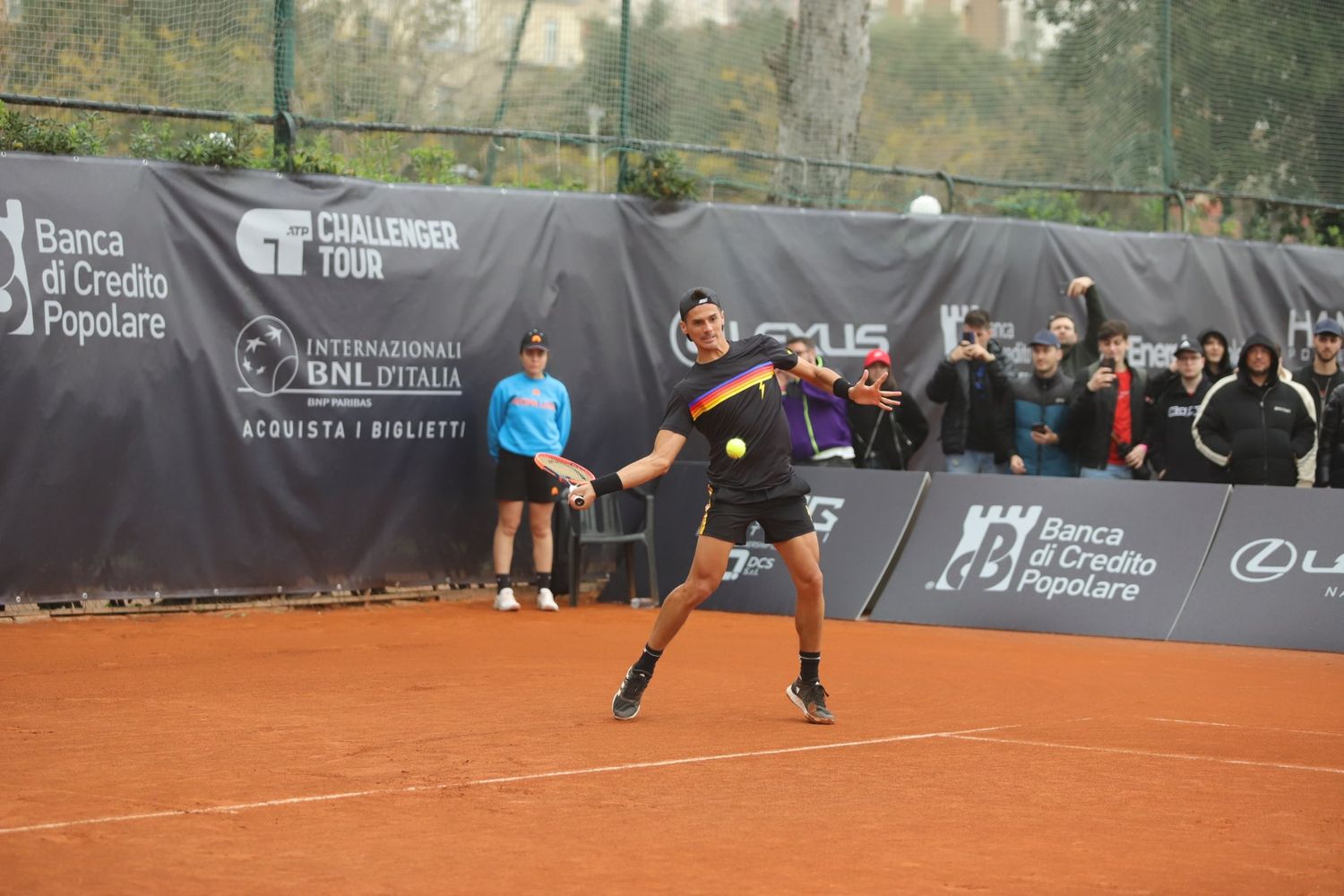 El rosarino jugó un buen partido, pero quedó eliminado en primera ronda.