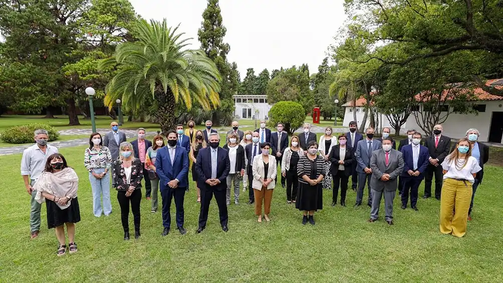 Müller se reunió en Olivos en la  102° Asamblea del Consejo Federal de Educación