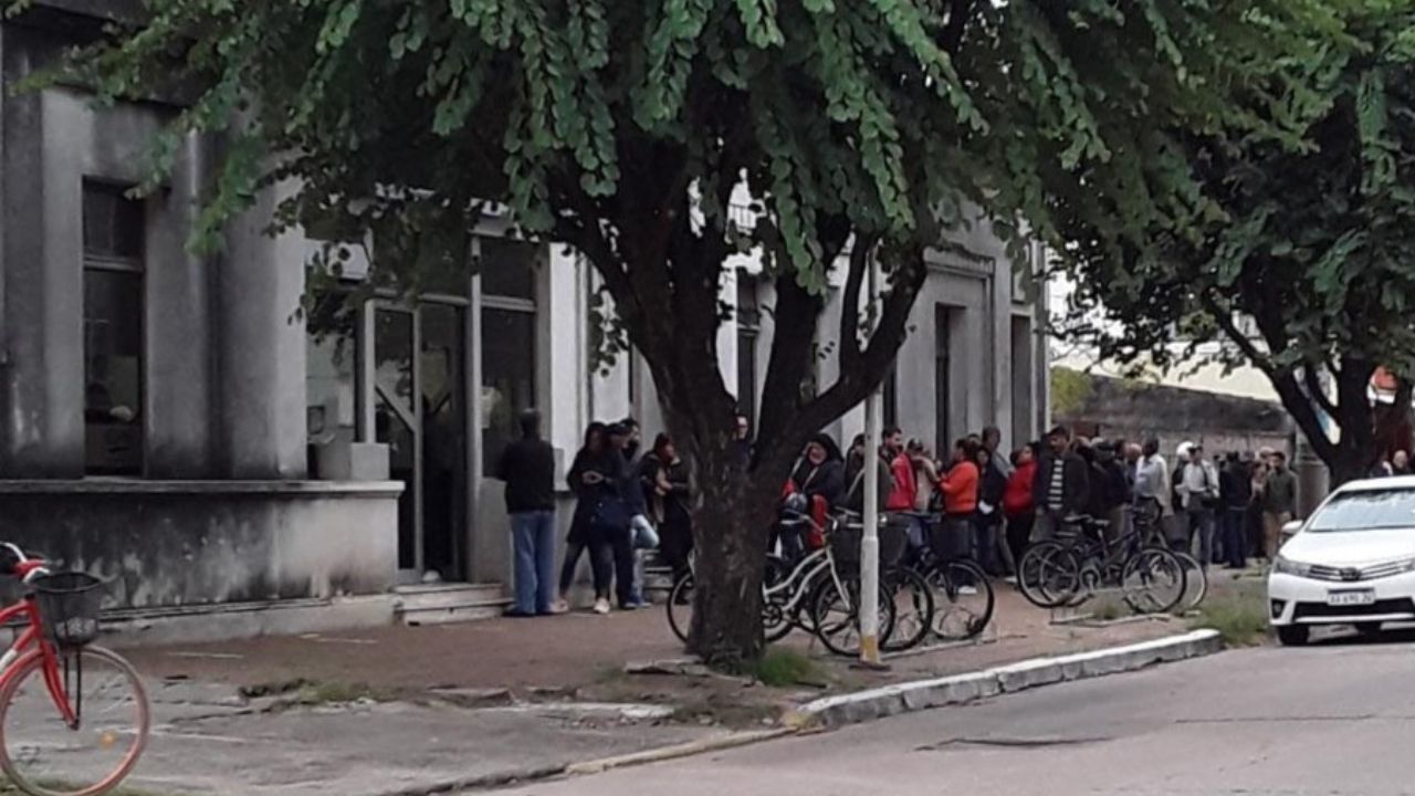 Exigen a la EPE que suspenda vencimientos y retrotraiga las boletas con aumentos