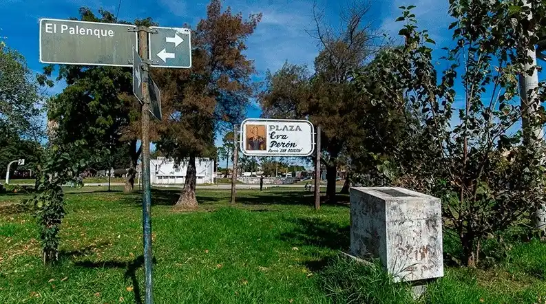 Dos adolescentes se desafiaron por mensajes y una apuñaló a la otra en el glúteo