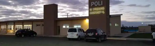 El Polideportivo Municipal se convirtió en Centro de Aislamiento y ya aloja a dos pacientes
