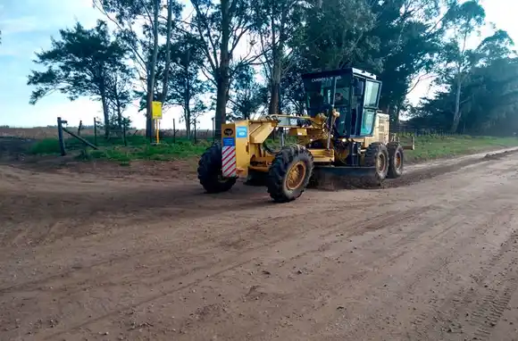 Continúa la reparación de la avenida Paso