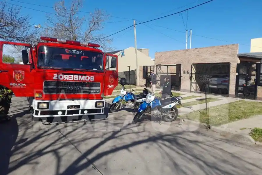 Tres personas inhalaron humo producto de un principio de incendio en el sur de la ciudad