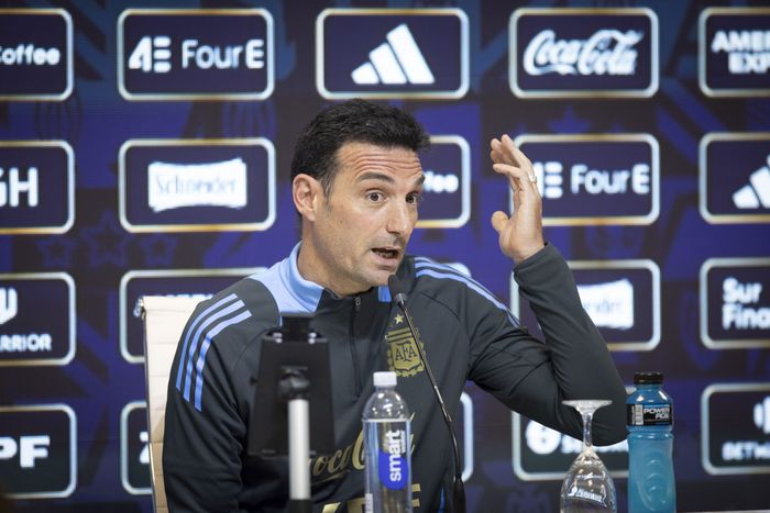 Scaloni valoró la mejoría de la selección frente a Colombia