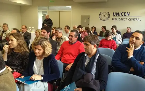 Fioramonti participó de un encuentro en la Unicen