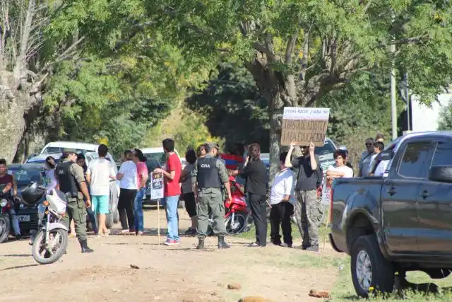 Diversos sectores se manifestaron contra la visita del presidente Mauricio Macri a Gualeguay