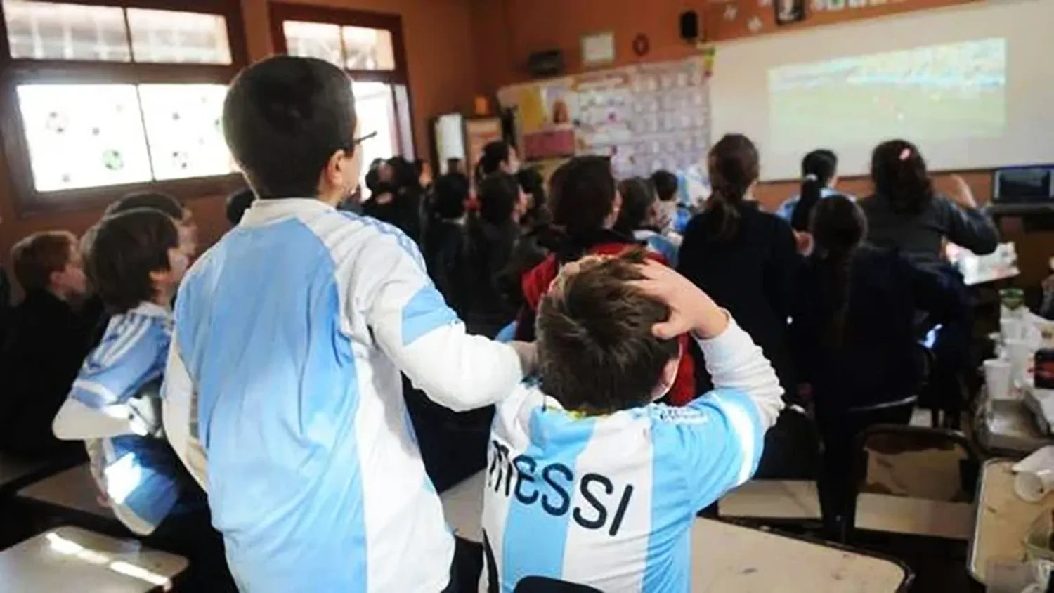 Los partidos de la Selección se verán en las escuelas públicas