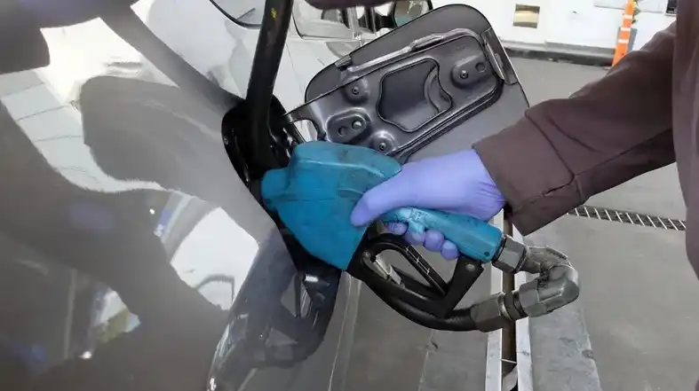 Rige un nuevo aumento y los combustibles subieron hasta un 6%