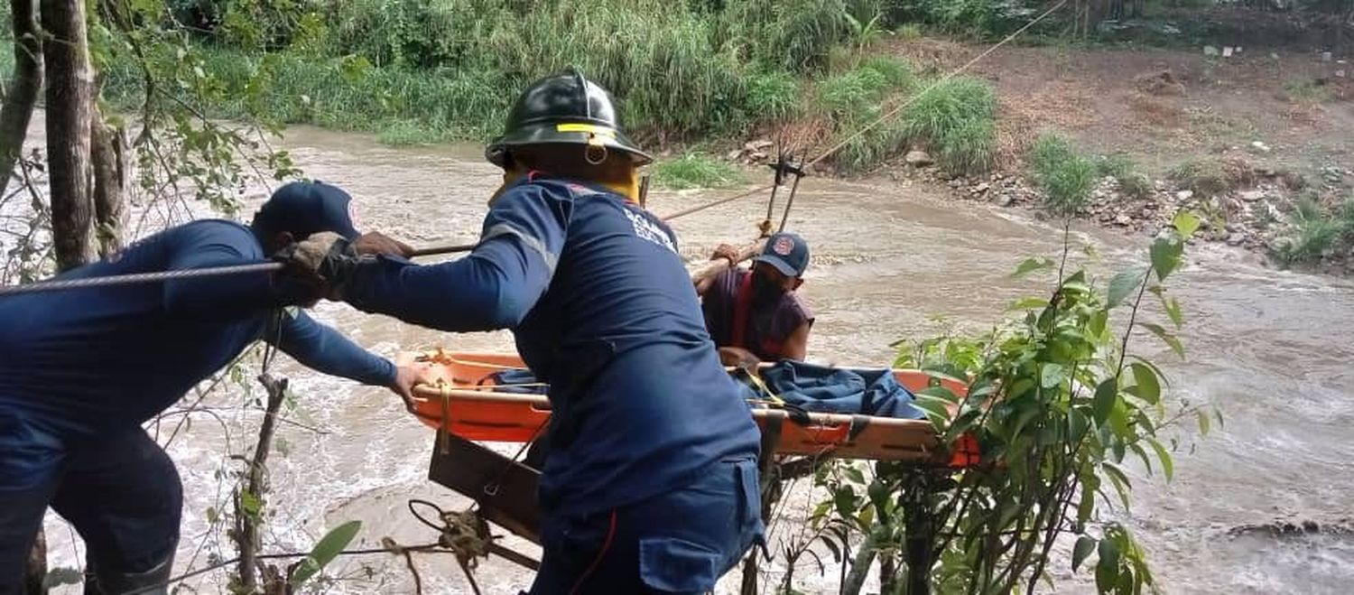 Localizan cuerpo de niño en el Guaire, que podría ser del infante que cayó en Chapellín