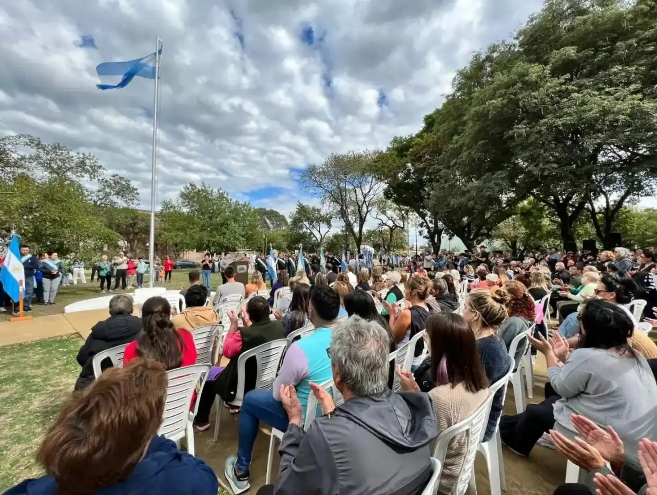 Venado Tuerto rindió homenaje a los veteranos y caídos en la guerra de Malvinas 
