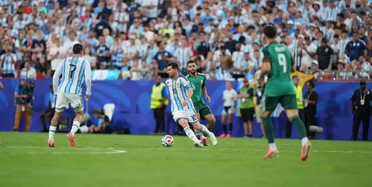 La Federación Argelina de Fútbol elevó una queja formal ante la FIFA tras el debut mundialista. Foto: Fernando Nicola