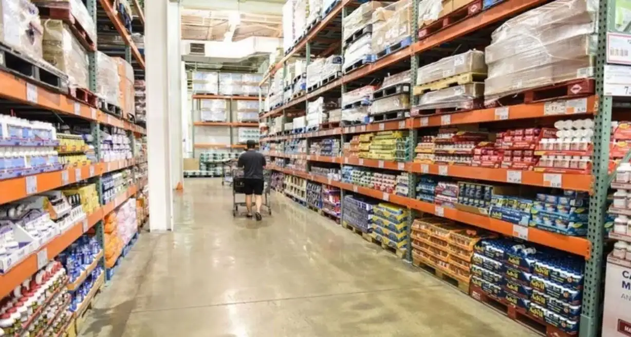 El incremento en julio del 2,8% en los precios al por mayor se ubicó por encima de la inflación al consumidor que midió 1,9% en el mismo mes.