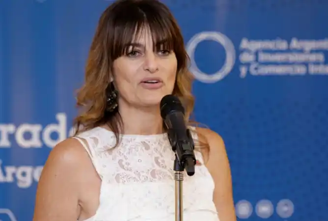 Ya renunciaron cinco “familiares”