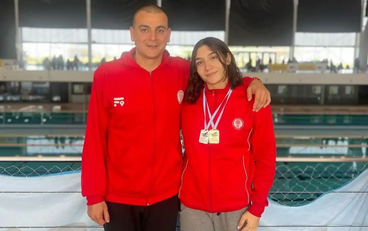 Junto a su entrenador. Guadalupe Angiolini y Claudio Castagnari