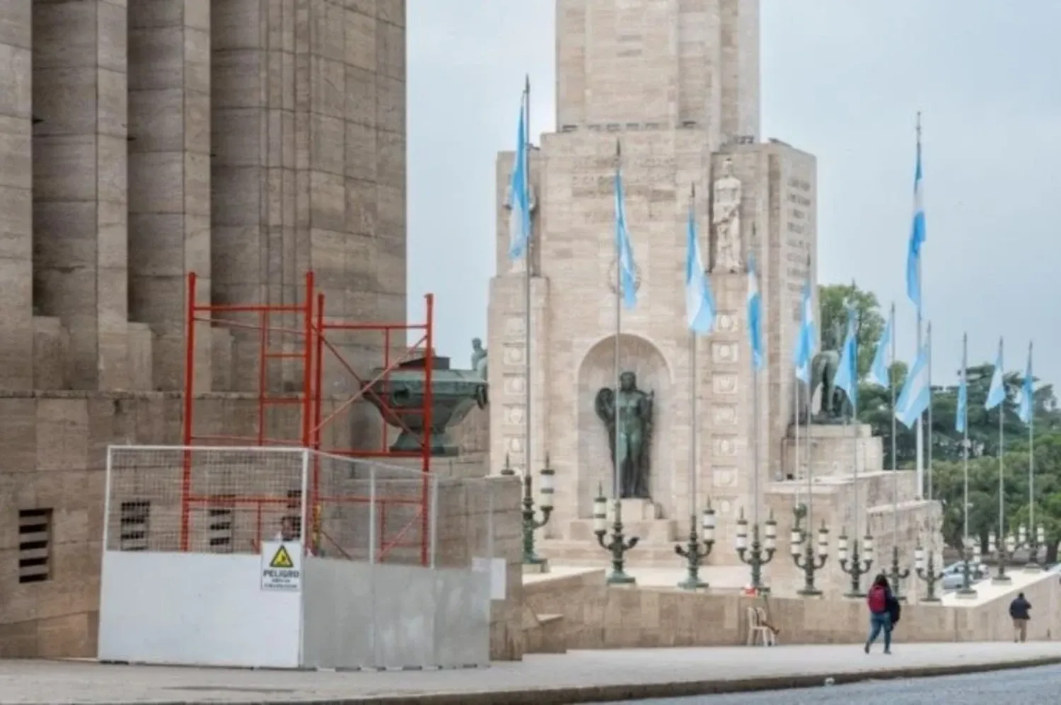 La restauración del Monumento Nacional a la Bandera en Rosario se encuentra paralizada.