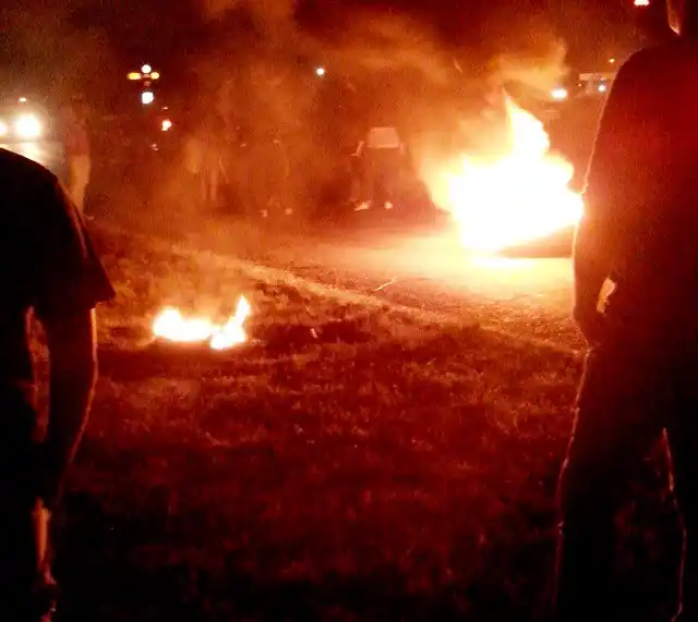 Ruta 9: Sigue el corte en el Km 153 y esperan orden de la Justicia Federal