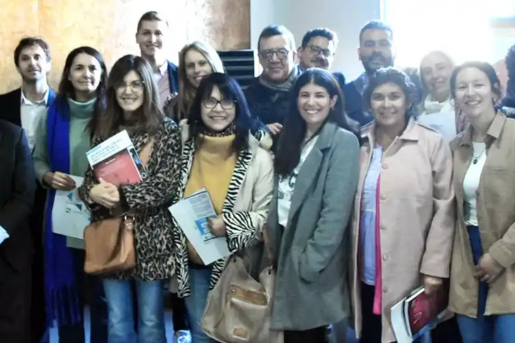 Interés por capacitación de consumos problemáticos