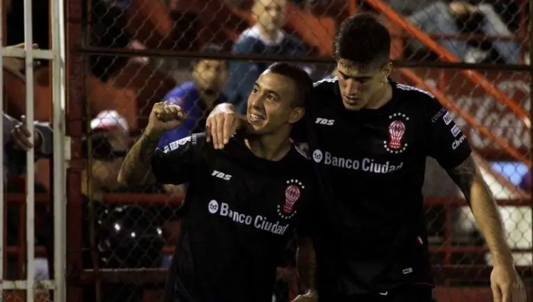 Huracán se impuso a Unión 1-0
