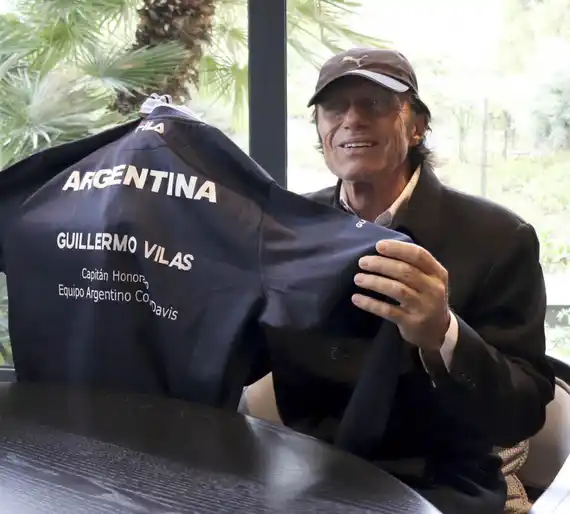 Doble reconocimiento del tenis argentino para Vilas
