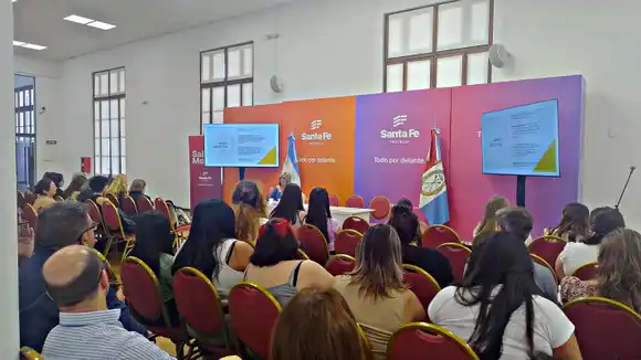 La provincia finalizó en Rosario un ciclo de formación para la atención de crisis en salud mental